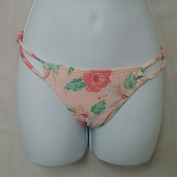 Bikini Bottoms - Picture 1 of 2
